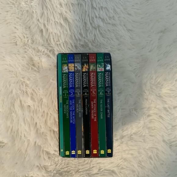 x8 book bundle Narnia pack! - Picture 2 of 3